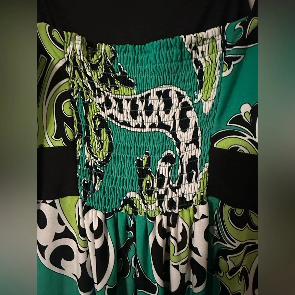 STUDIO I size 6 Greens, black & white  Sleeveless Spaghetti Strap Maxi Dress